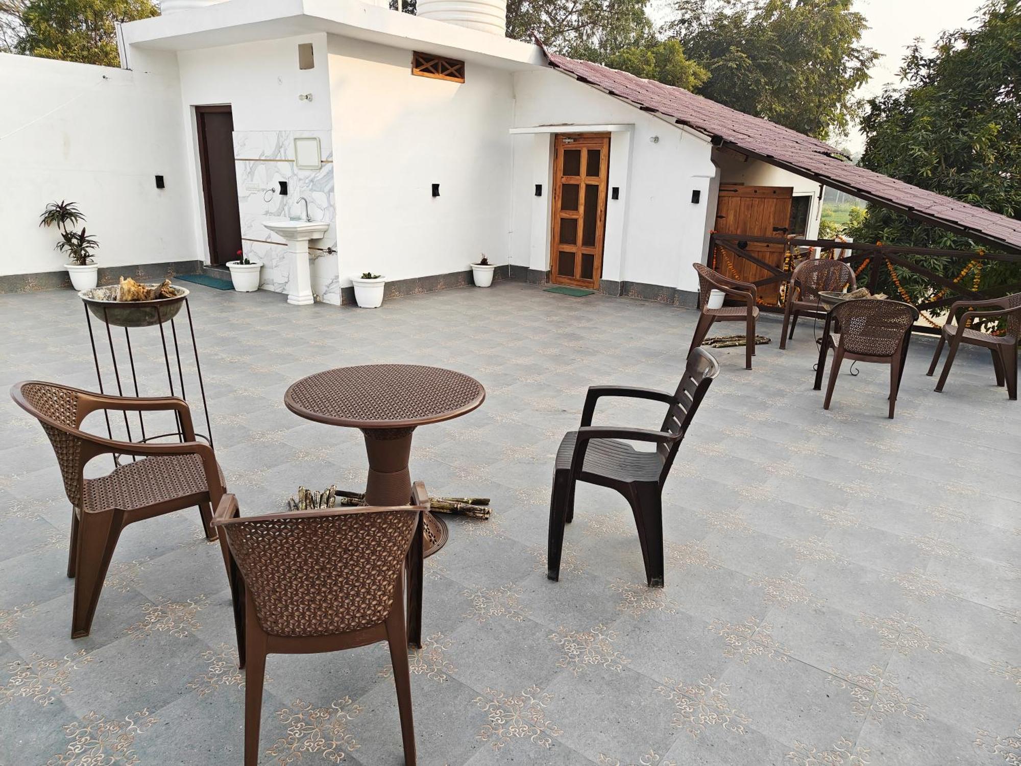Shobhayan Inn, Airport Railway Station Pickup Free Ayodhya Exterior foto